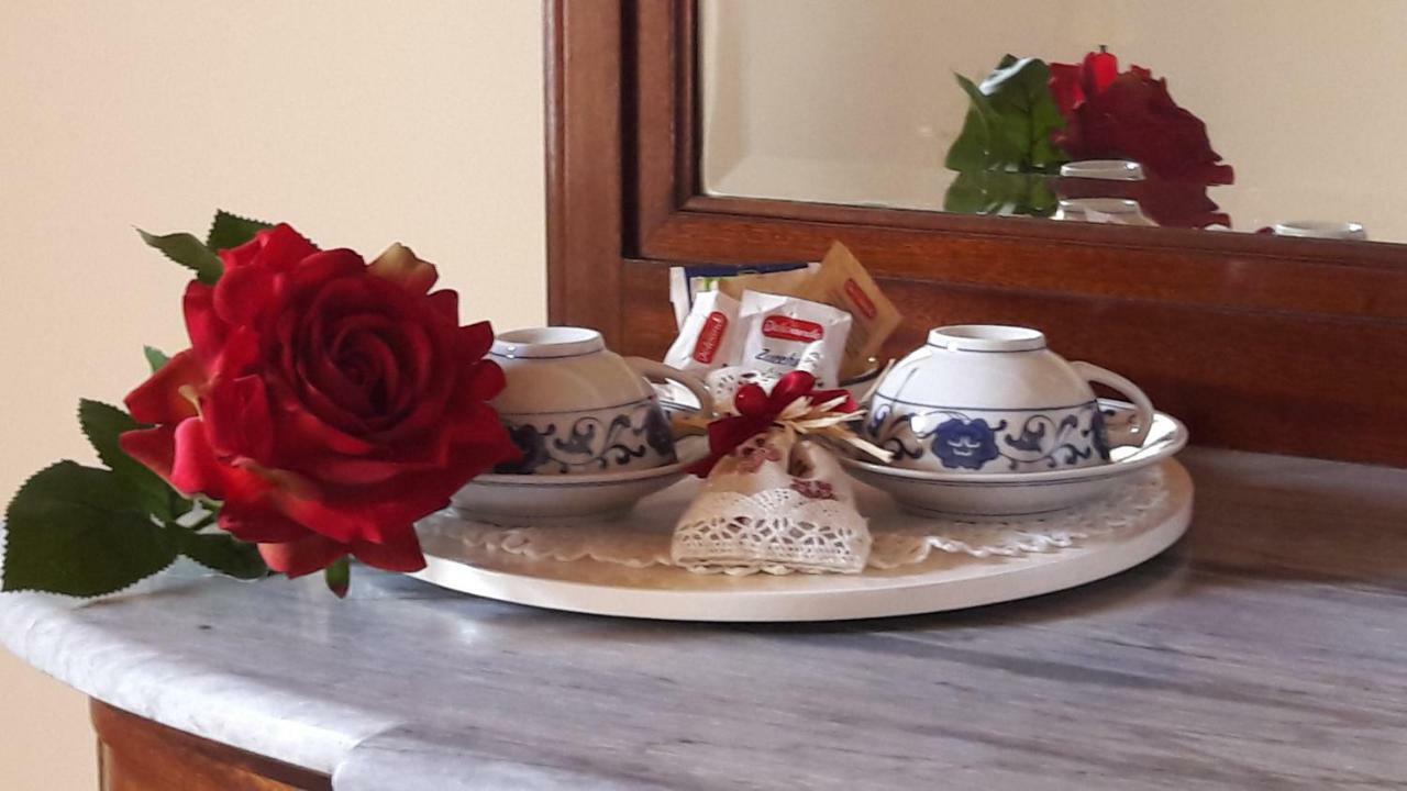 "Suliscenti" Dimora Siciliana B&B Avola Exterior foto